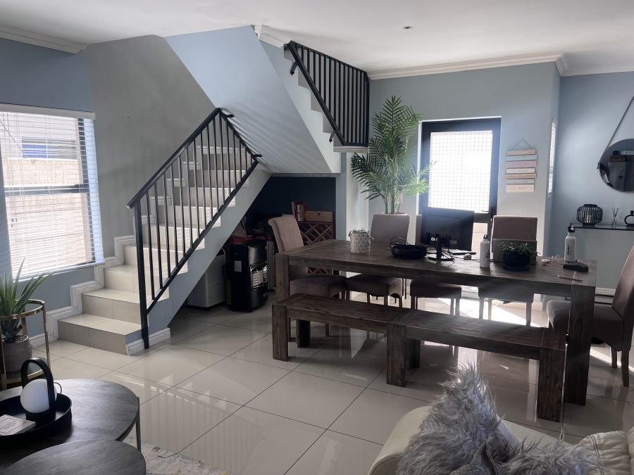 3 Bedroom Property for Sale in Parklands North Western Cape